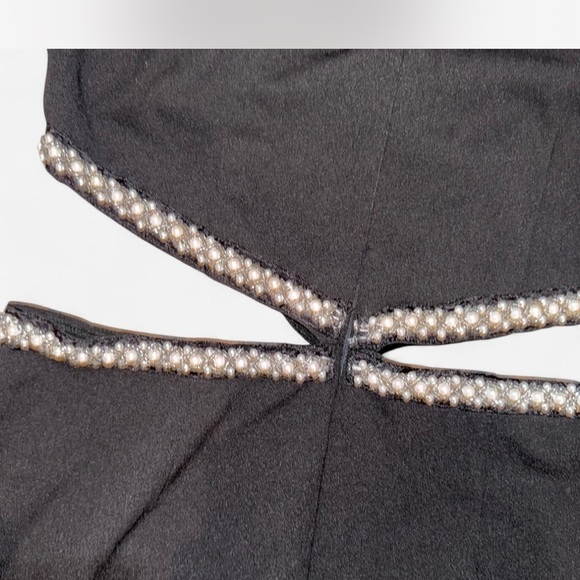 Black Backless Halter Bodycon Dress - Picture 5 of 5